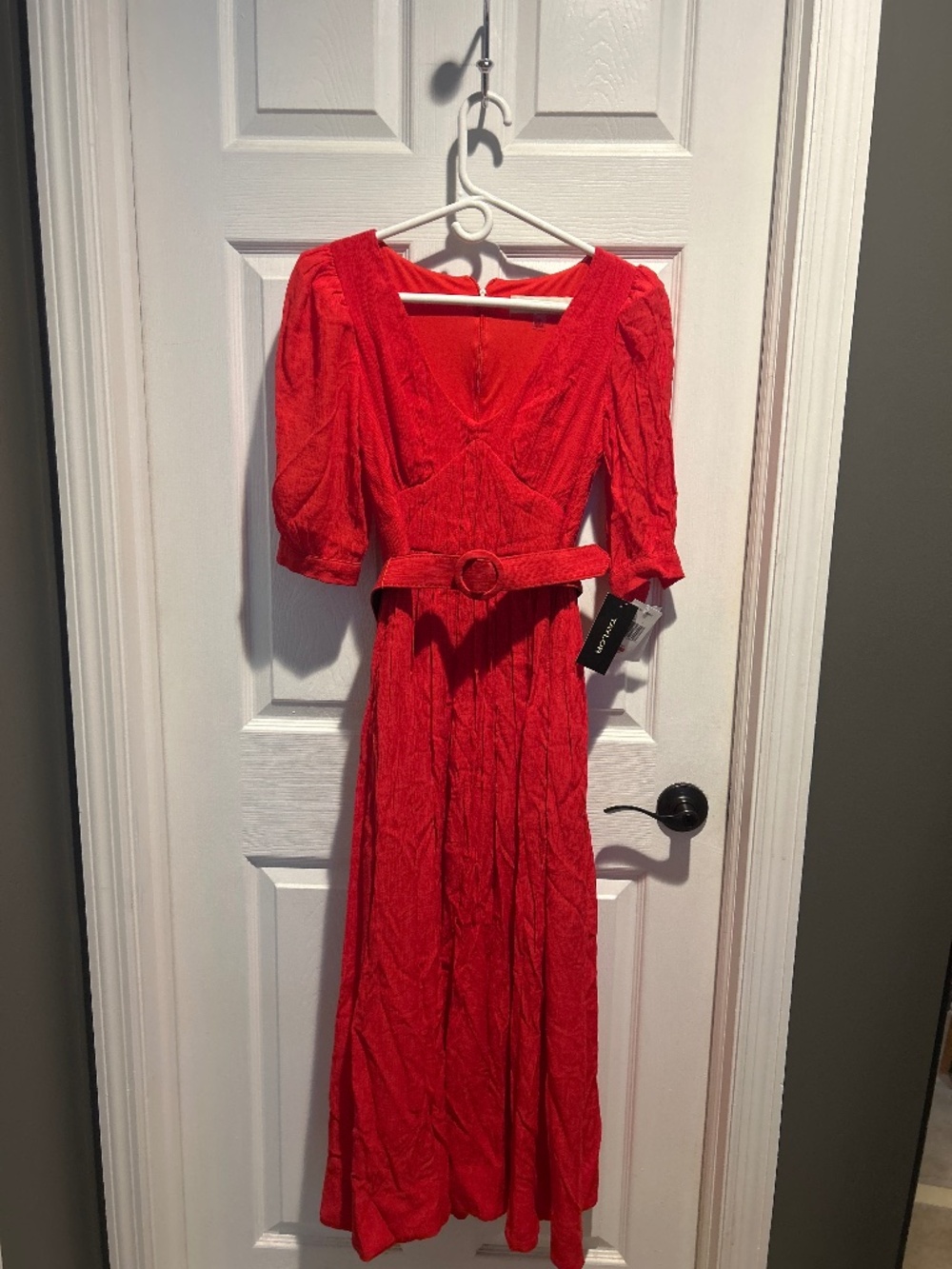 Taylor red dress with pockets new size 2